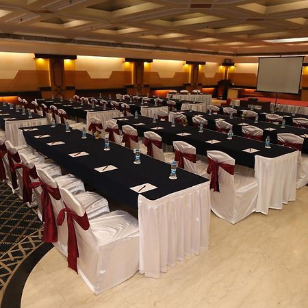The Piccadily Hotel Lucknow Luaran gambar