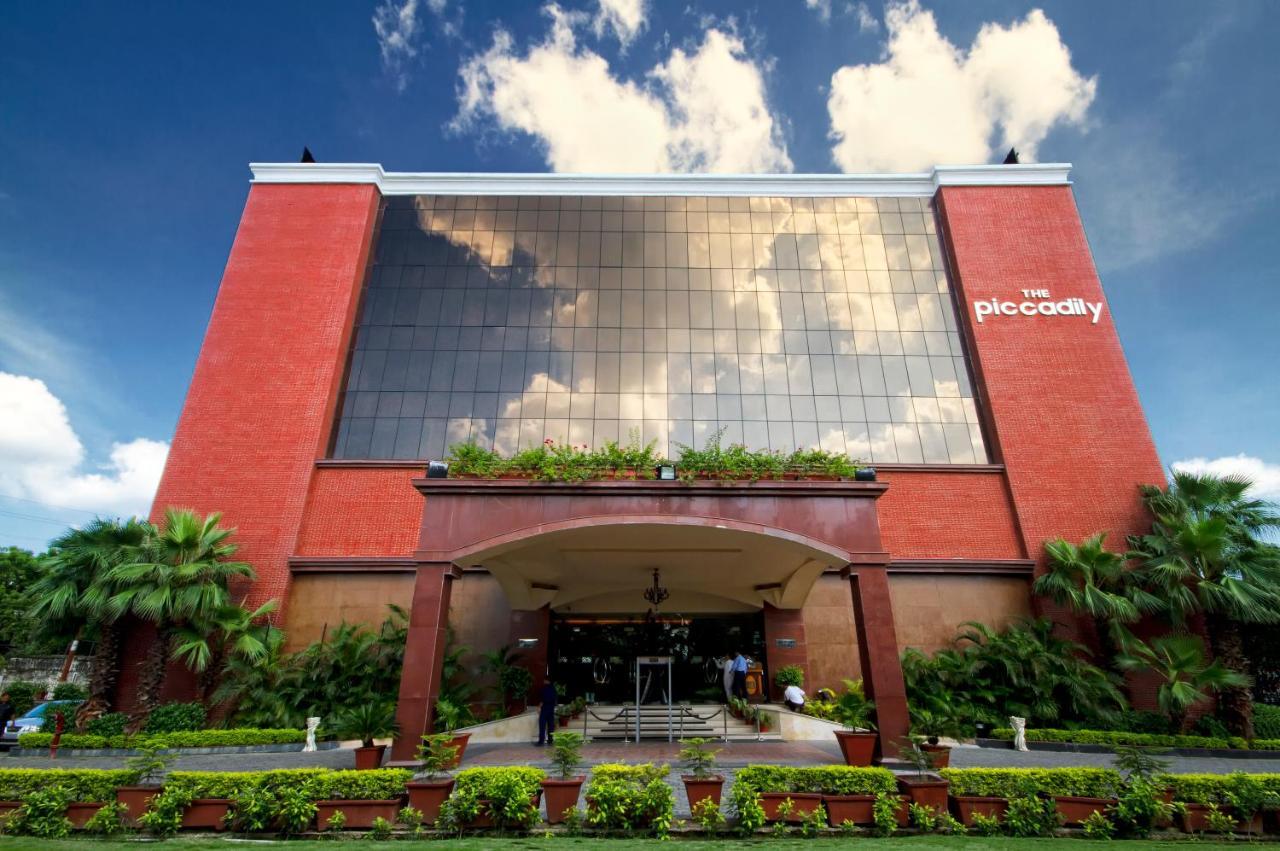 The Piccadily Hotel Lucknow Luaran gambar
