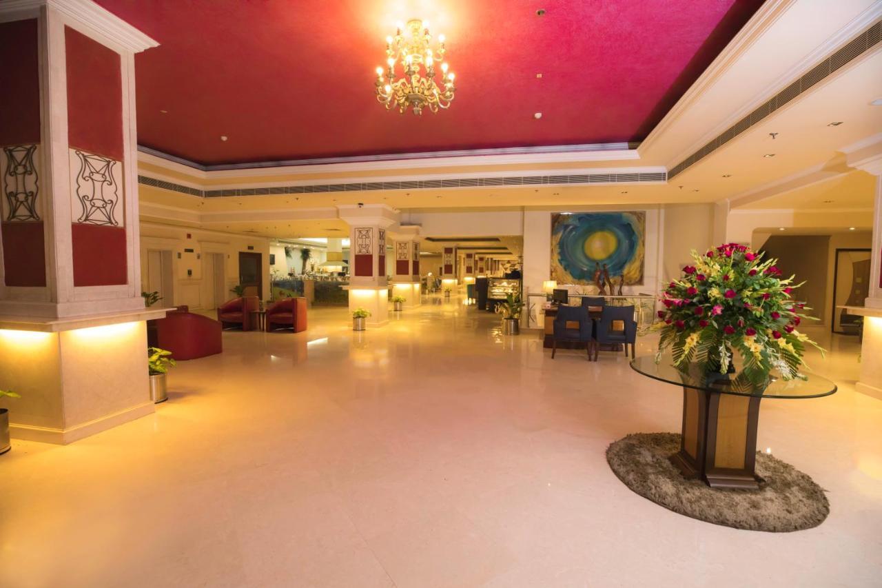 The Piccadily Hotel Lucknow Luaran gambar