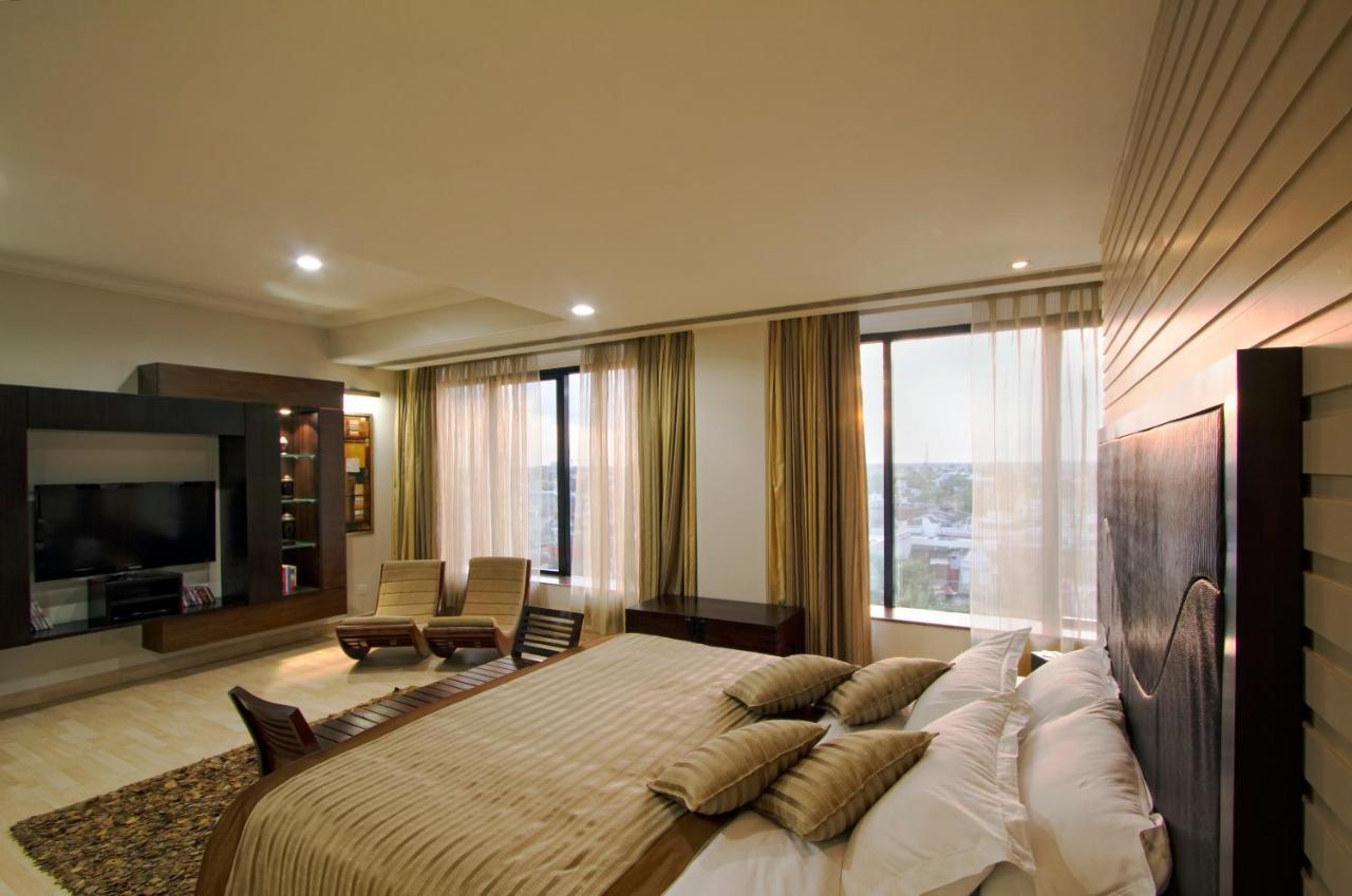 The Piccadily Hotel Lucknow Luaran gambar