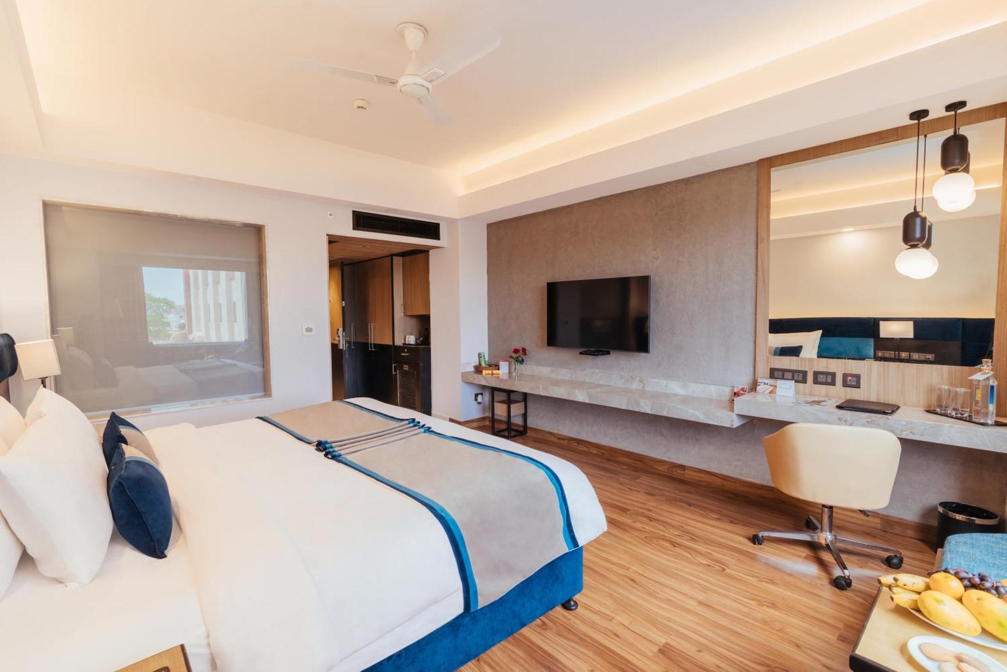 The Piccadily Hotel Lucknow Luaran gambar