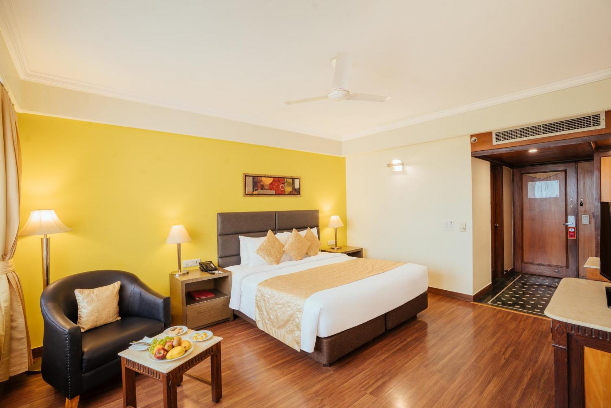 The Piccadily Hotel Lucknow Luaran gambar